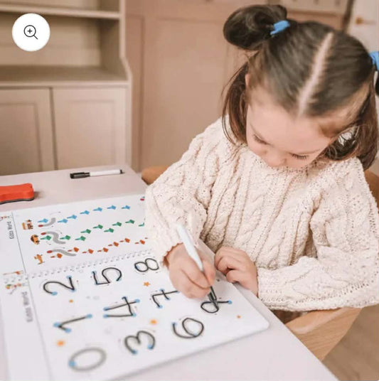 الكتاب السحري القابل للمسح